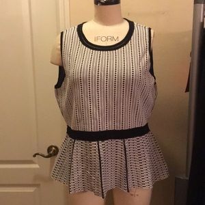Women’s nwot whbm peplum top.